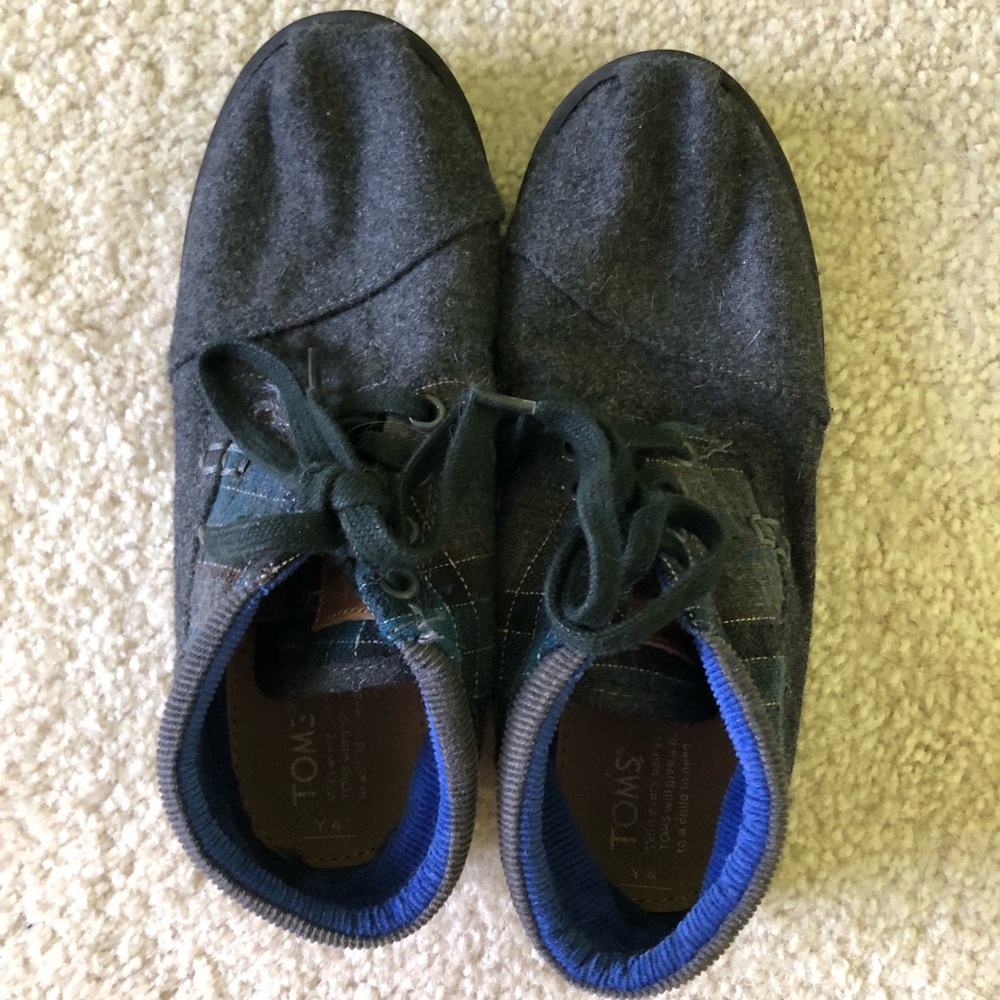 Toms High top shoes